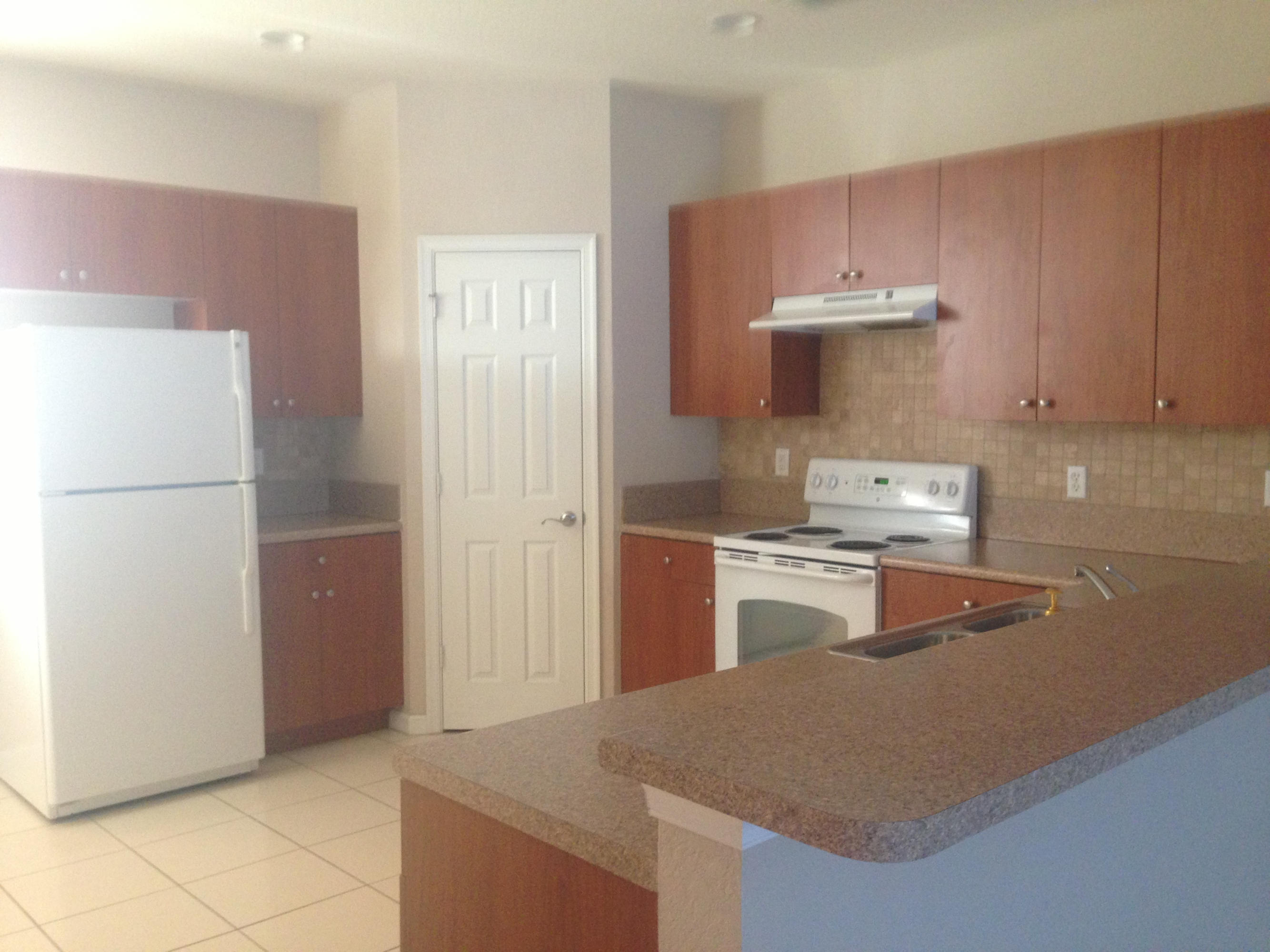 413 School House Road Jupiter, FL 33458 - Photo 17 of 45 413 Schoolhouse - Kitchen