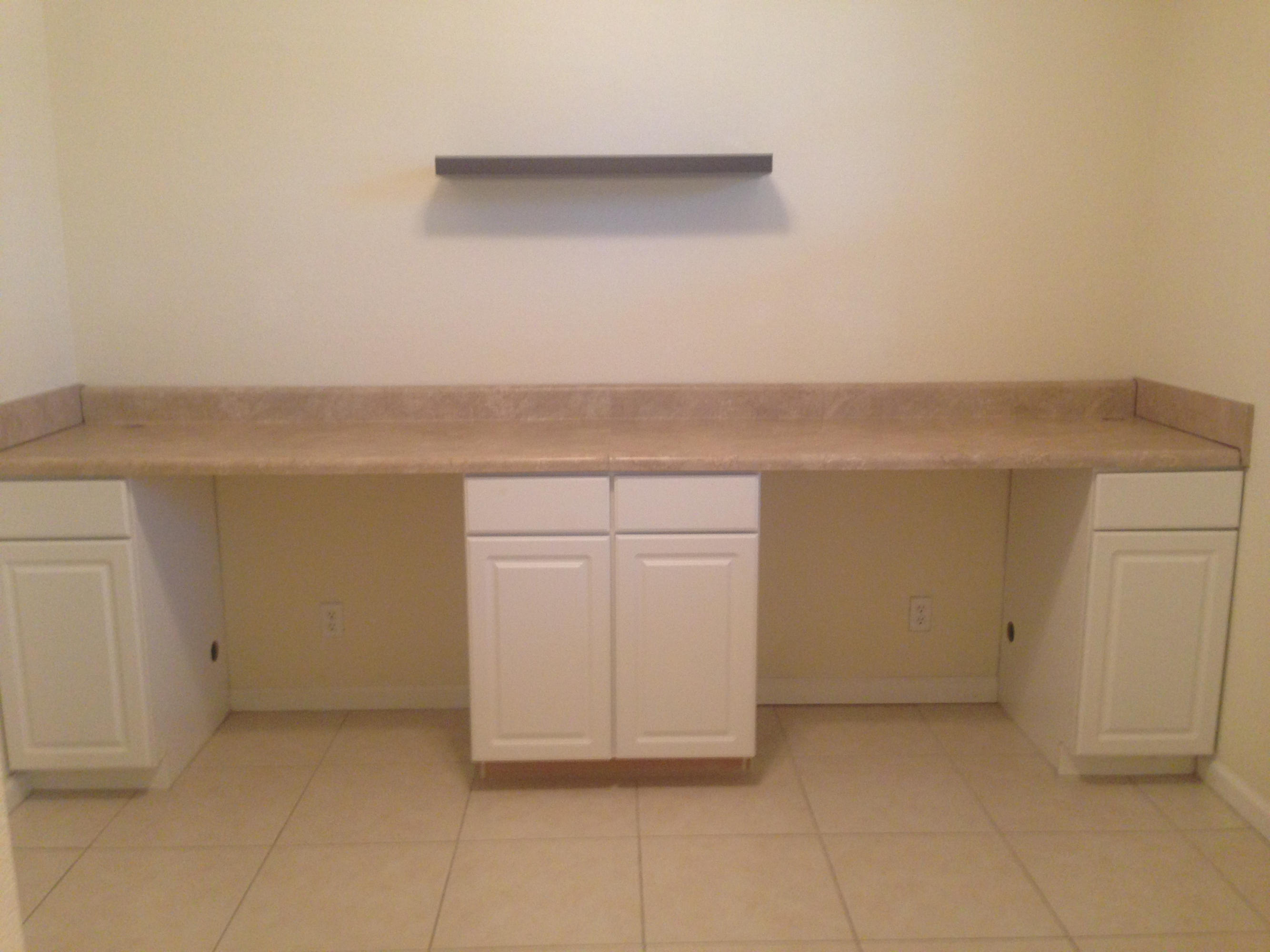 413 School House Road Jupiter, FL 33458 - Photo 7 of 45 413 Greenwich Office Desk