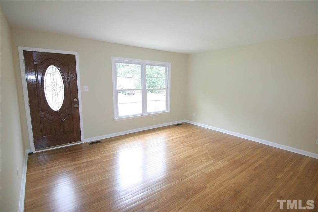 556 Dacian Road Raleigh, NC 27610 - Photo 4 of 20 Photo 4