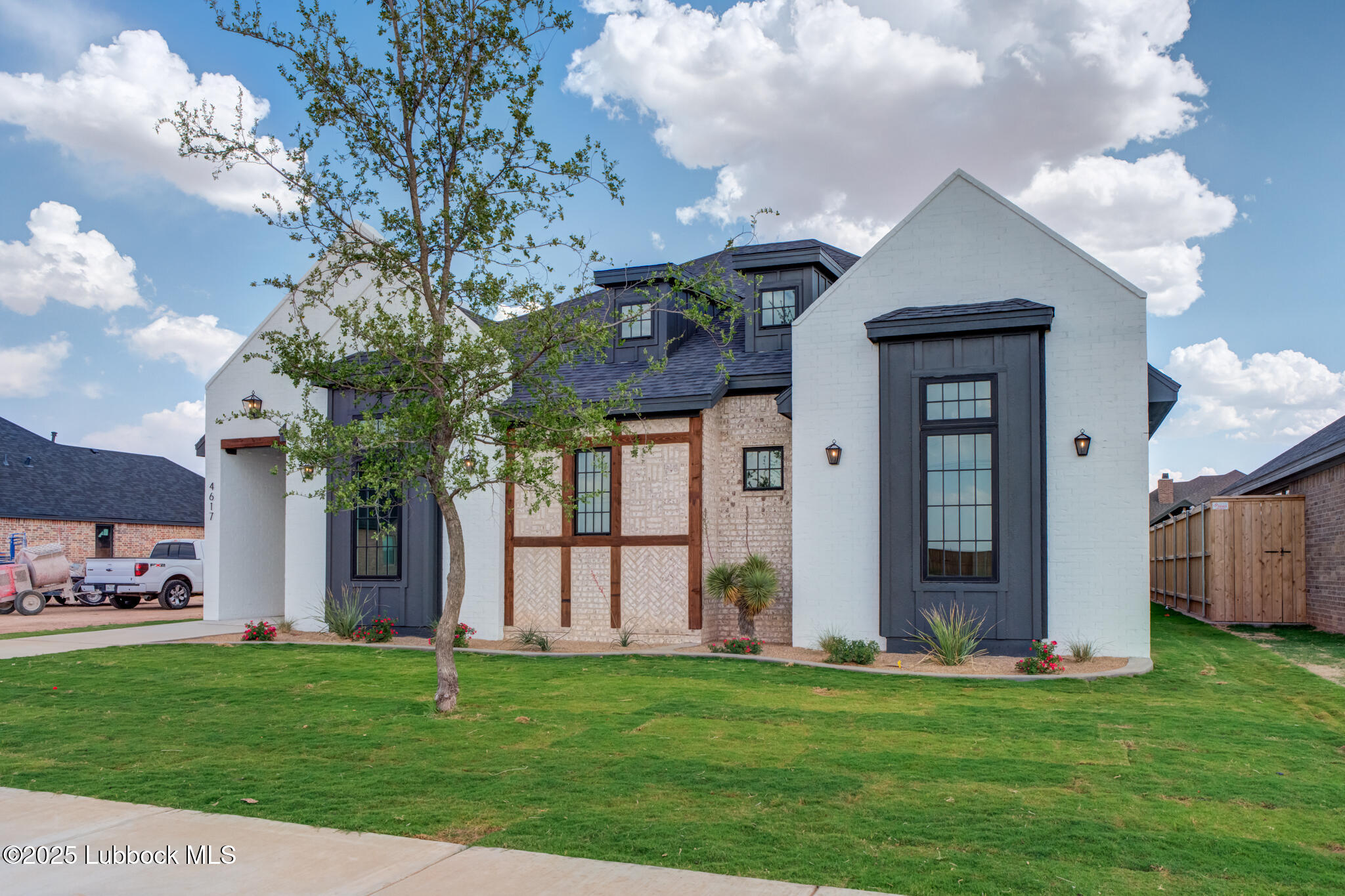 4617 138th Place Lubbock, TX 79424 - Photo 2 of 56 DSC00918_19_20