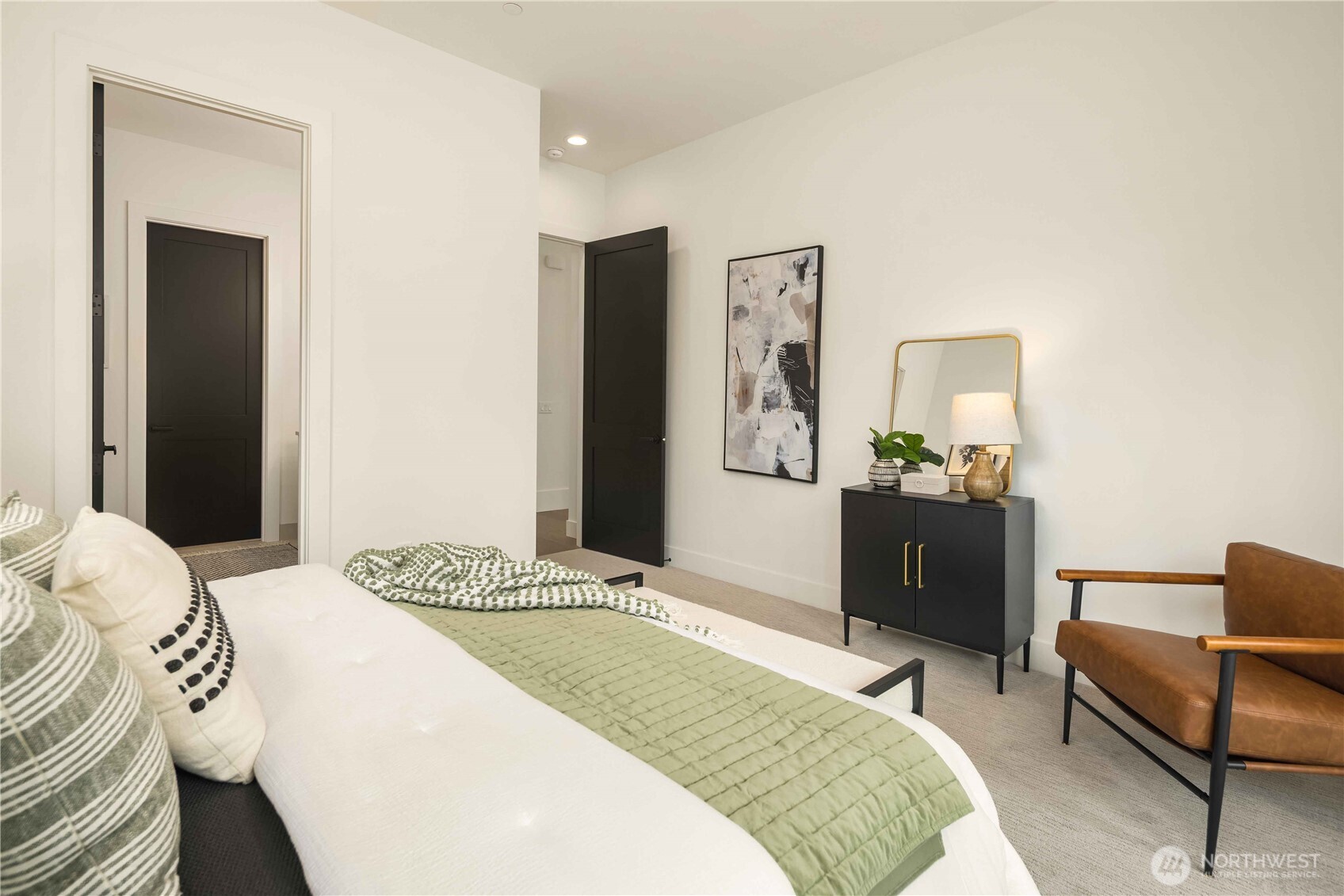 1950 Wanawish Loop Cle Elum, WA 98922 - Photo 16 of 34 a bedroom with a bed and furniture