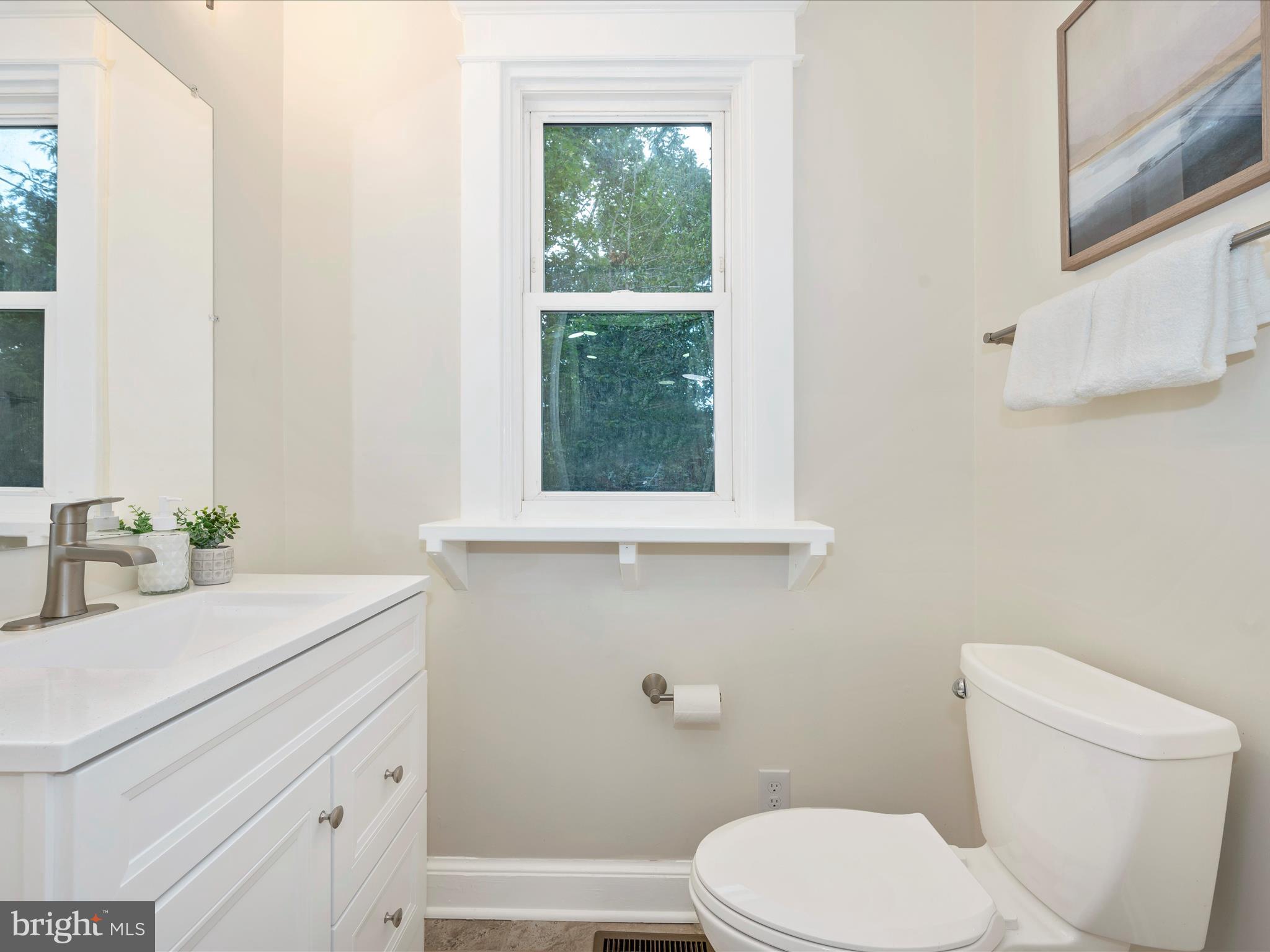 514 Elm Street Frederick, MD 21701 - Photo 20 of 84 Powder Room