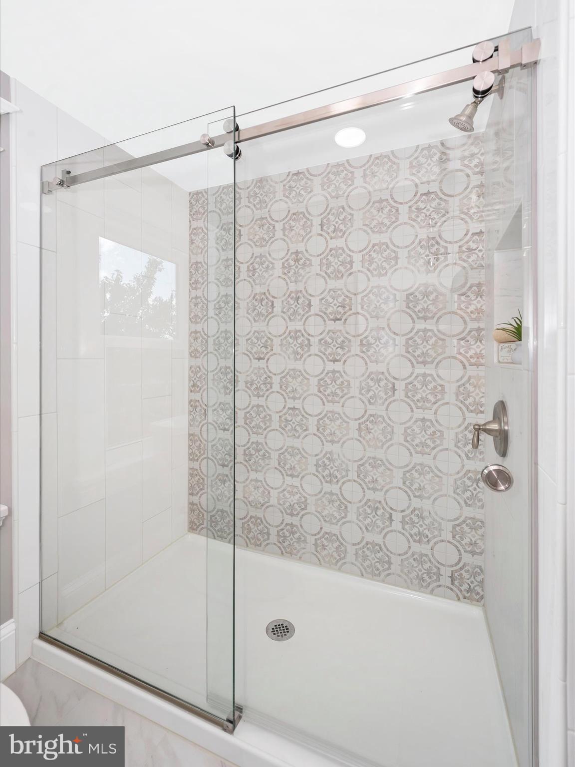 514 Elm Street Frederick, MD 21701 - Photo 28 of 84 Primary Bathroom