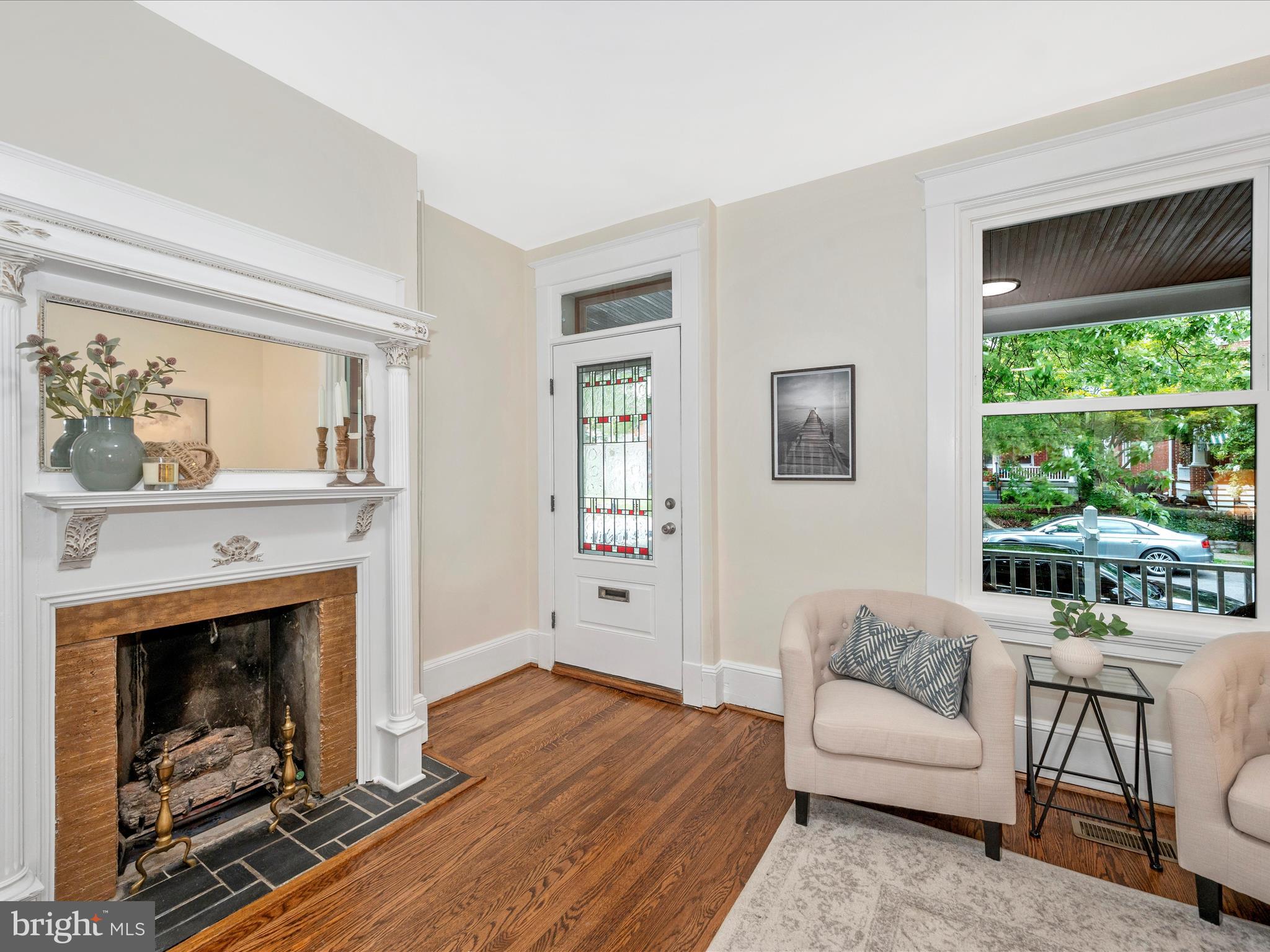 514 Elm Street Frederick, MD 21701 - Photo 5 of 84 Entry