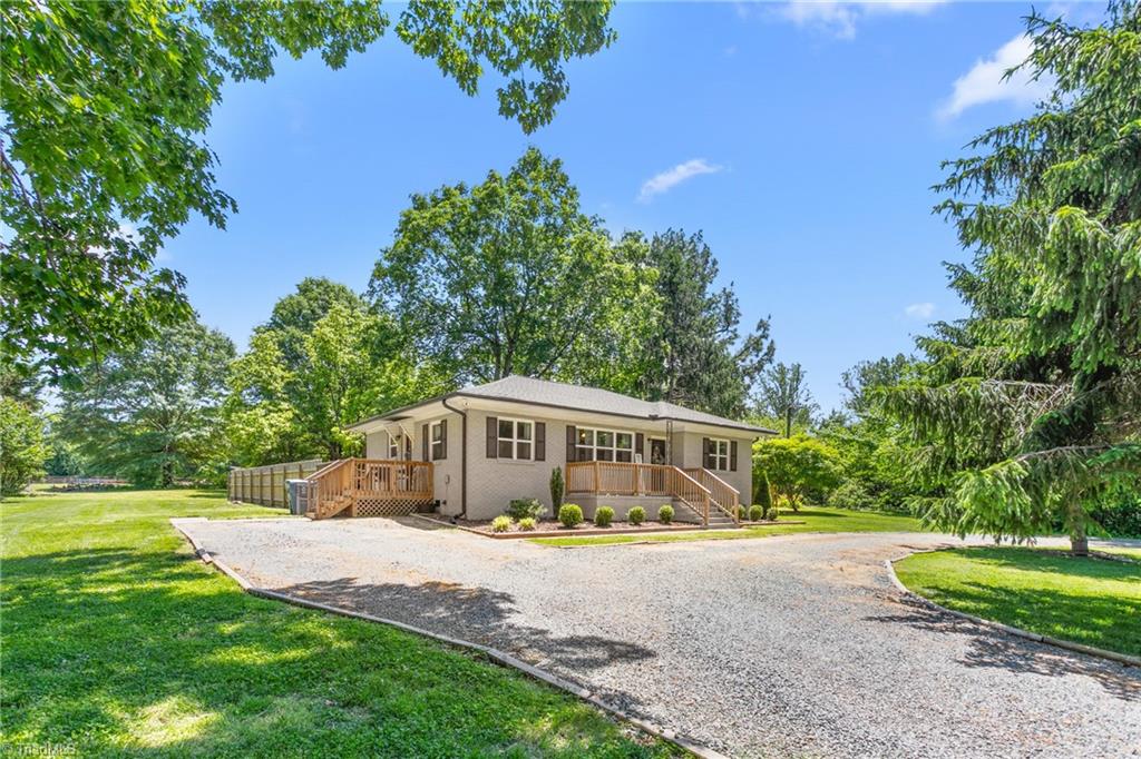 827 Loop Road Burlington, NC 27217 - Photo 1 of 33 Gallery Image 1