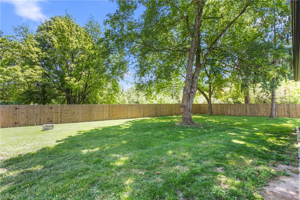 827 Loop Road Burlington, NC 27217 - Photo 28 of 33 Gallery Image 28