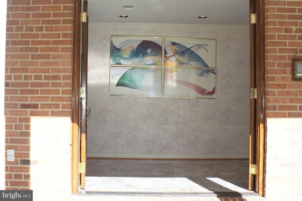 3516 Cornell Road Fairfax, VA 22030 - Photo 8 of 28 Interior (General)