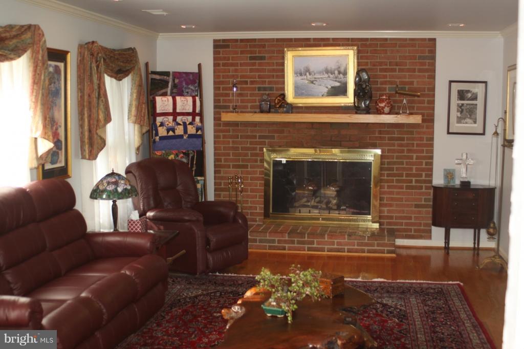 3516 Cornell Road Fairfax, VA 22030 - Photo 9 of 28 Family Room