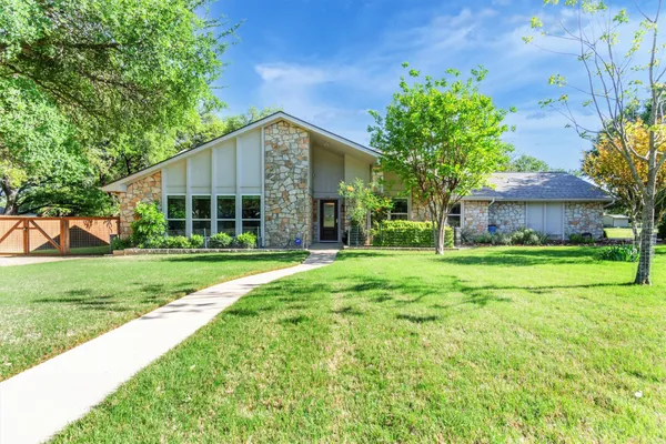 $715,000 | 204 Mesa Drive, Georgetown, TX 78628