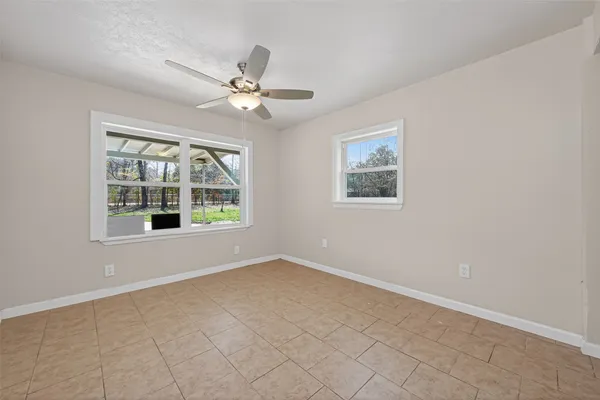 $1,600 | 140 Marie Street, Shepherd, TX 77371