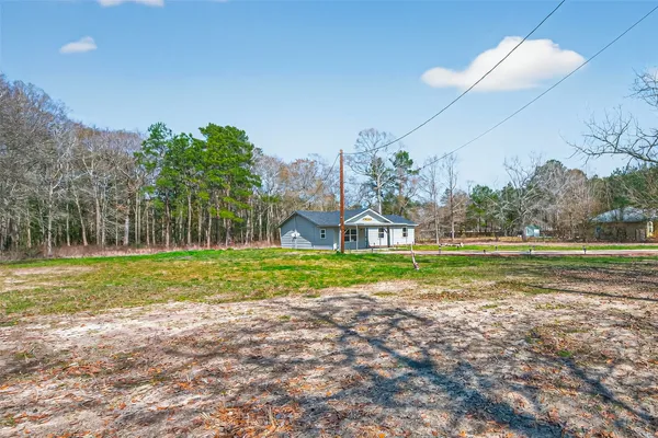 $1,600 | 140 Marie Street, Shepherd, TX 77371