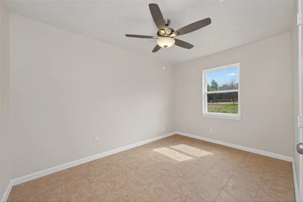 $1,600 | 140 Marie Street, Shepherd, TX 77371