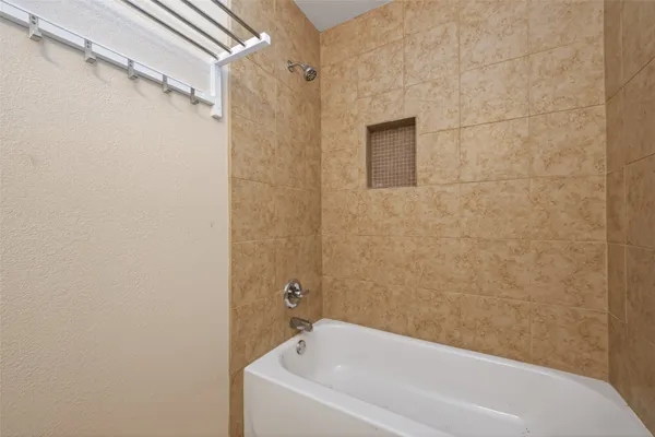 $1,600 | 140 Marie Street, Shepherd, TX 77371