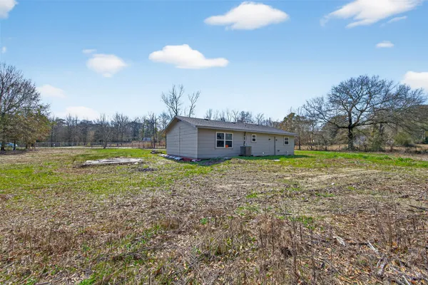 $1,600 | 140 Marie Street, Shepherd, TX 77371