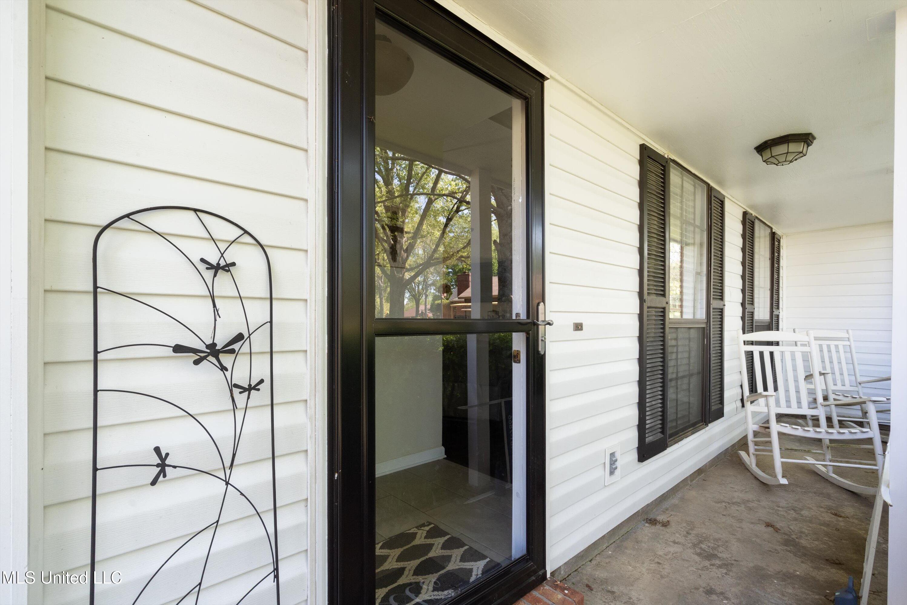 444 Shaker Drive Senatobia, MS 38668 - Photo 5 of 31 05-DSC3395