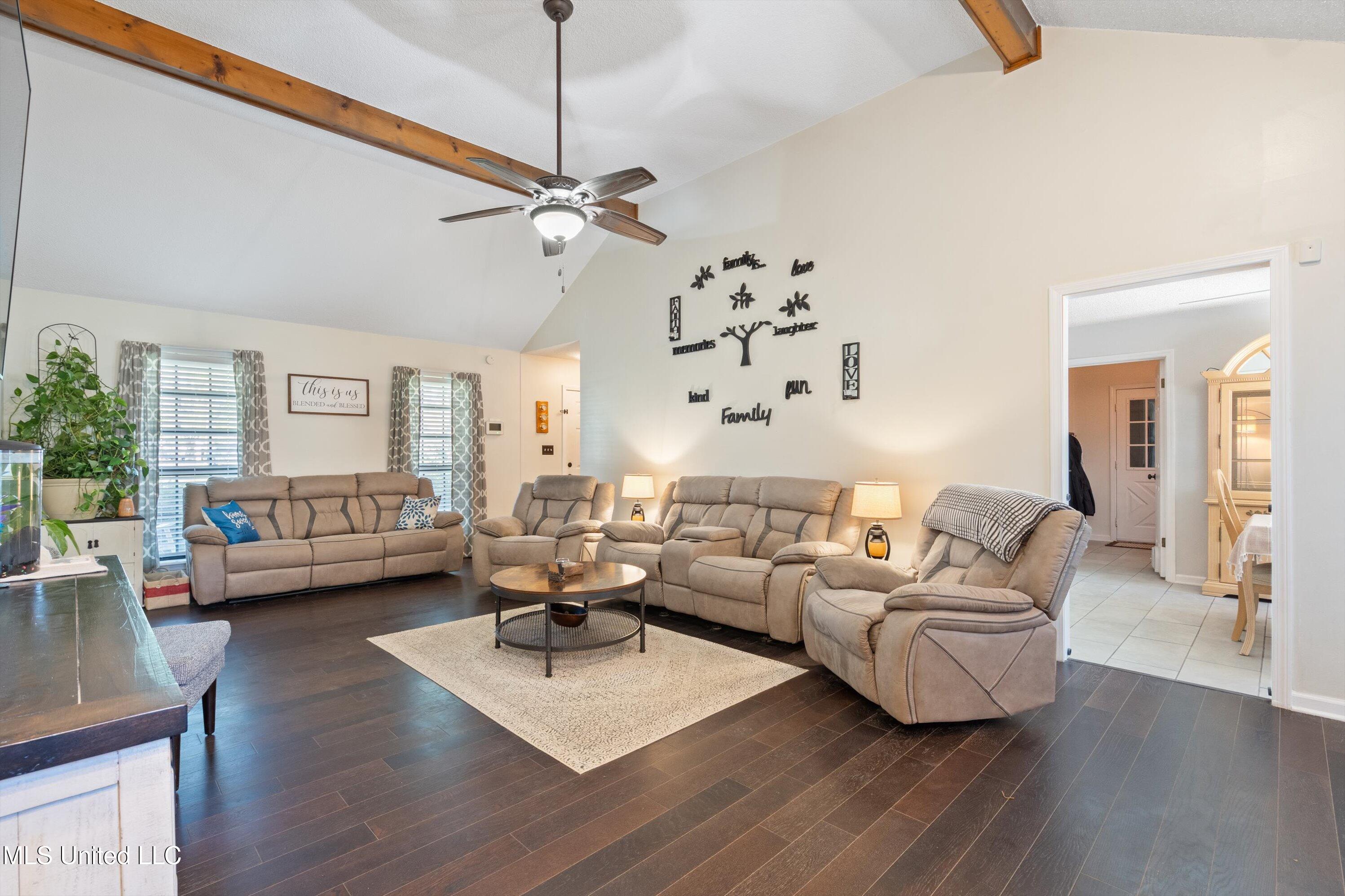 444 Shaker Drive Senatobia, MS 38668 - Photo 6 of 31 10-DSC3410