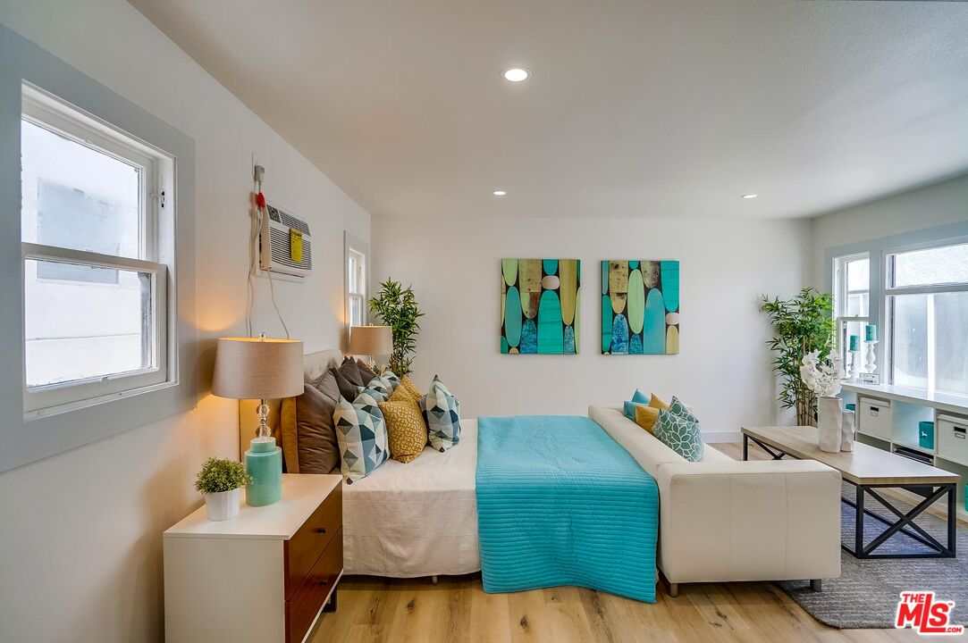 1208 Daisy Avenue Long Beach, CA 90813 - Photo 10 of 22