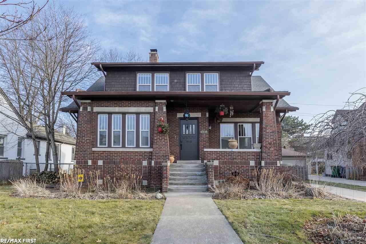830 Barrington Road Grosse Pointe Park, MI 48230 - Photo 1 of 31