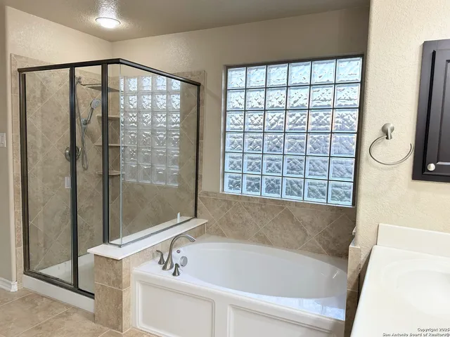 $3,100 | 18011 Muir Glen Drive, San Antonio, TX 78257