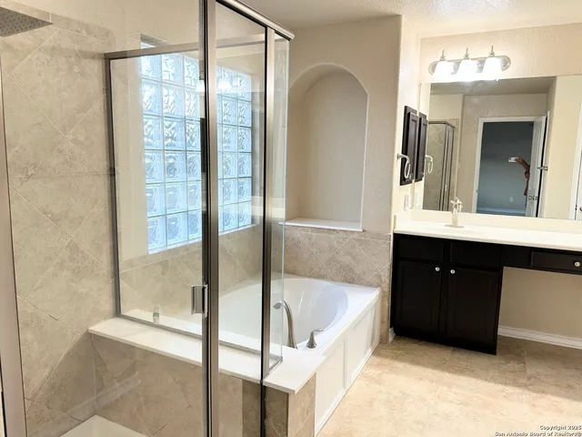 $3,100 | 18011 Muir Glen Drive, San Antonio, TX 78257