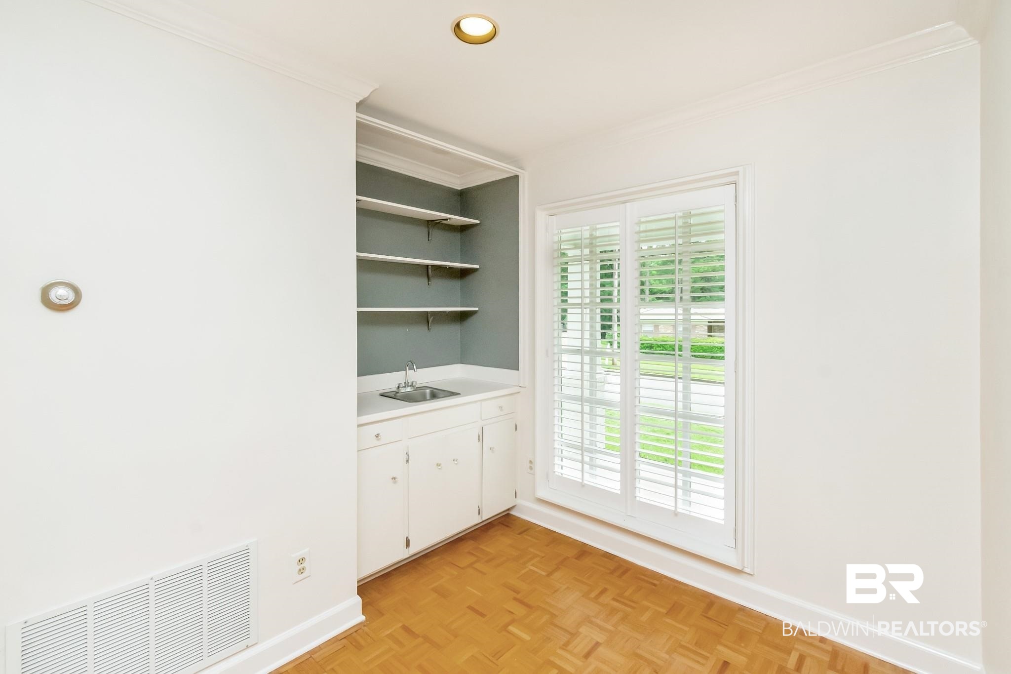 450 Ridgelawn Drive West Mobile, AL 36608 - Photo 6 of 35