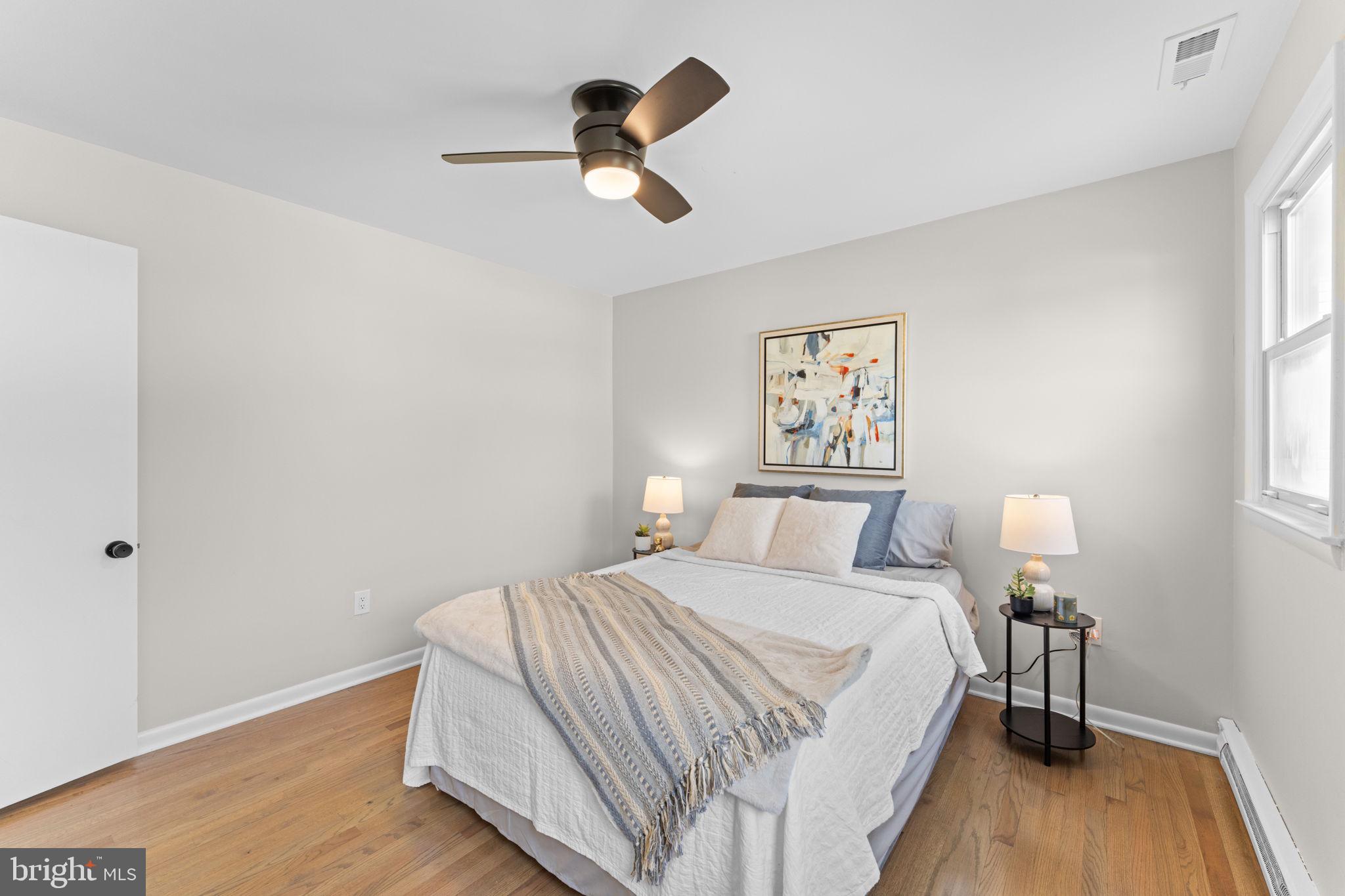 222 Chelsea Road Pasadena, MD 21122 - Photo 24 of 90 Plenty of room for king size bed