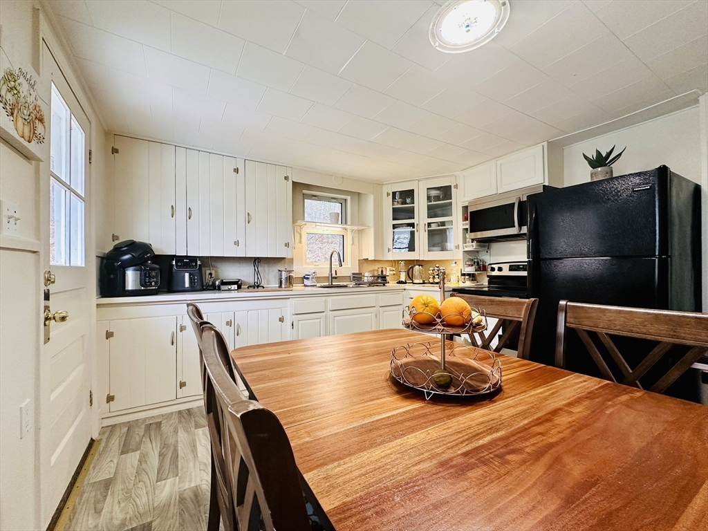 140 Leominster Road Sterling, MA 01564 - Photo 3 of 17 Gallery Image 3