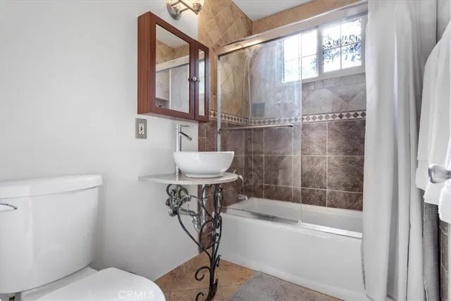 $1,195,750 | 17900 Hatteras Street, Encino, CA 91316