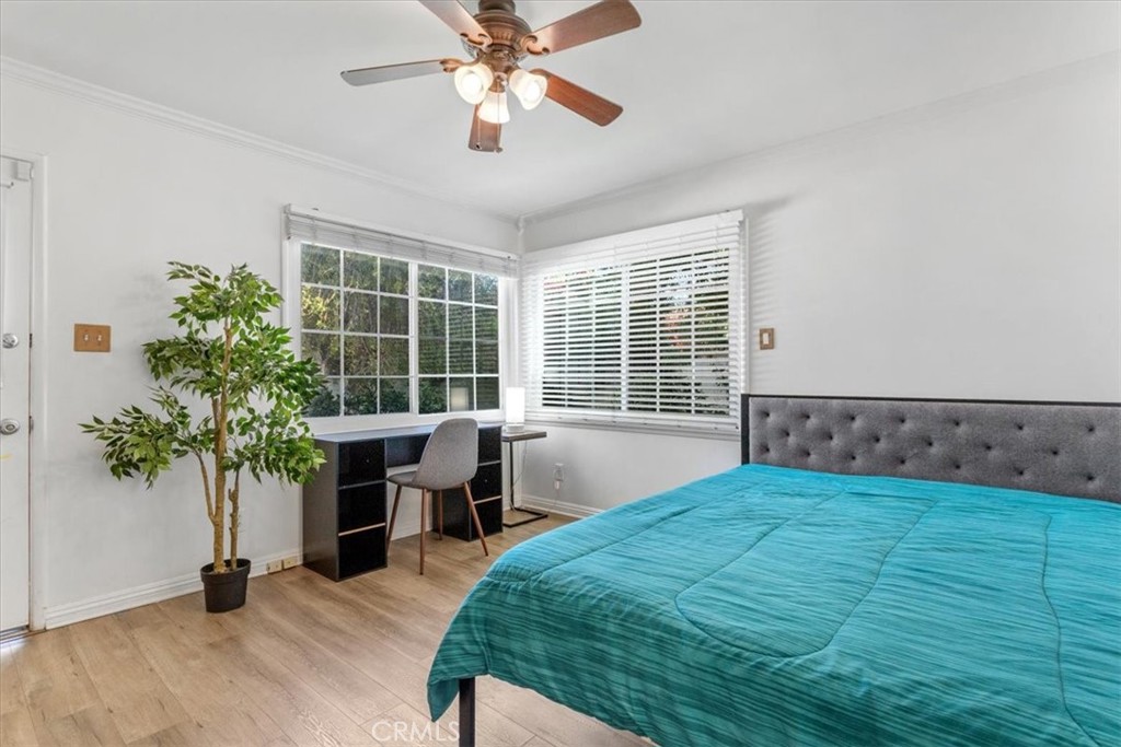 17900 Hatteras Street Encino, CA 91316 - Photo 9 of 17