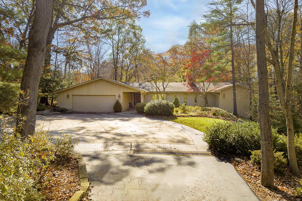 4469 Summit Ridge Road Upper Arlington, OH 43220 - Photo 1 of 1 4469_Summit_Ridge_Rd-13
