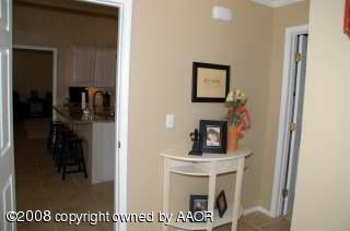 7100 Rochelle Lane Amarillo, TX 79109 - Photo 15 of 25 Hall