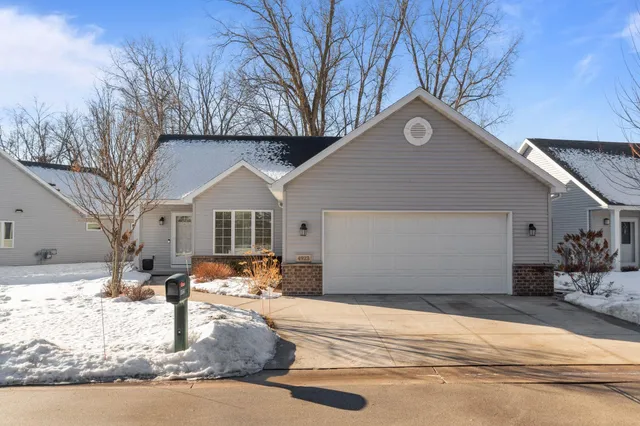 $499,900 | 4923 West Woods Creek Lane, Appleton, WI 54913