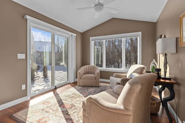 $499,900 | 4923 West Woods Creek Lane, Appleton, WI 54913