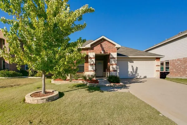 $2,150 | 4541 Martingale View Lane, Fort Worth, TX 76244