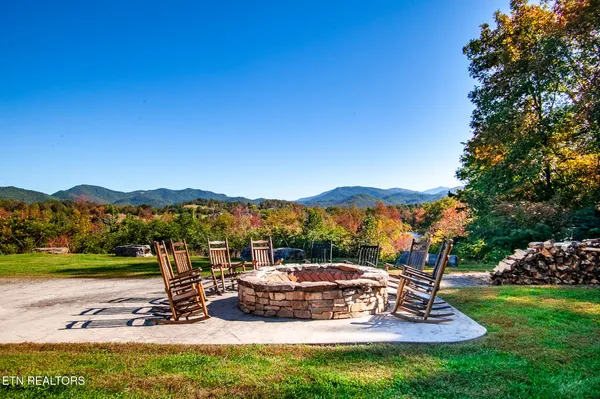 $340,000 | 338 Shooting Star Loop, Unit 203, Townsend, TN 37882