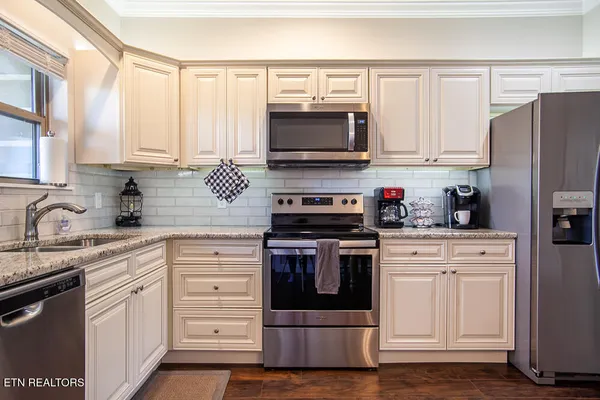 $340,000 | 338 Shooting Star Loop, Unit 203, Townsend, TN 37882
