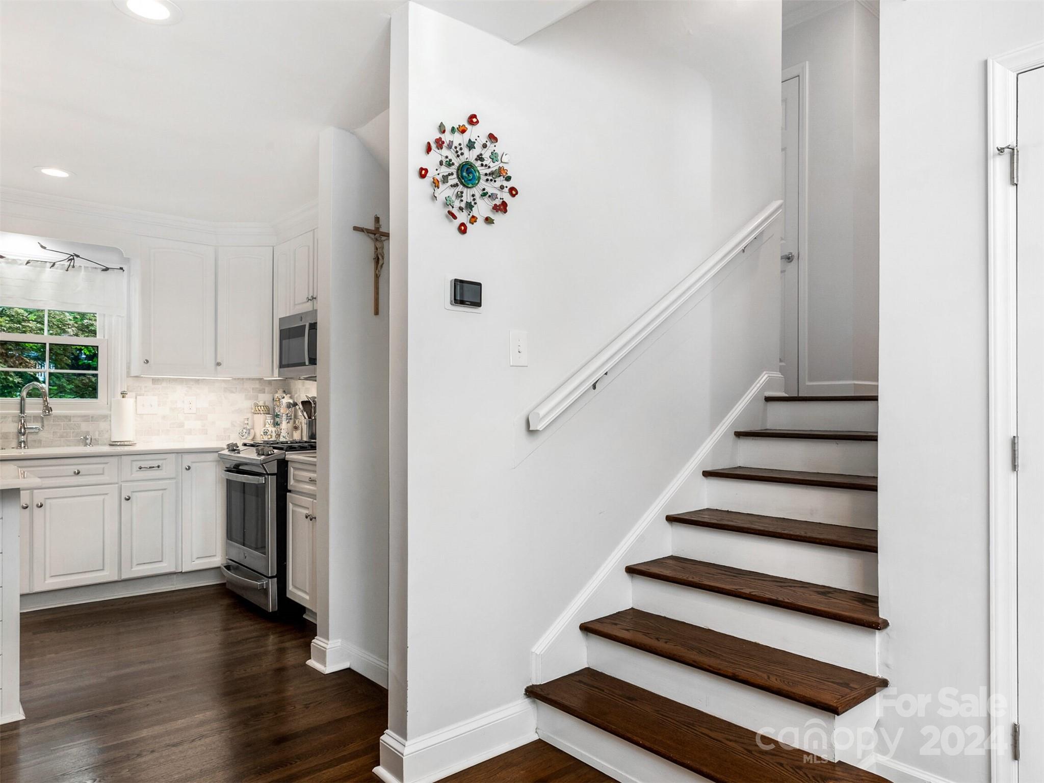 1201 Braeburn Road Charlotte, NC 28211 - Photo 11 of 31 Gallery Image 11