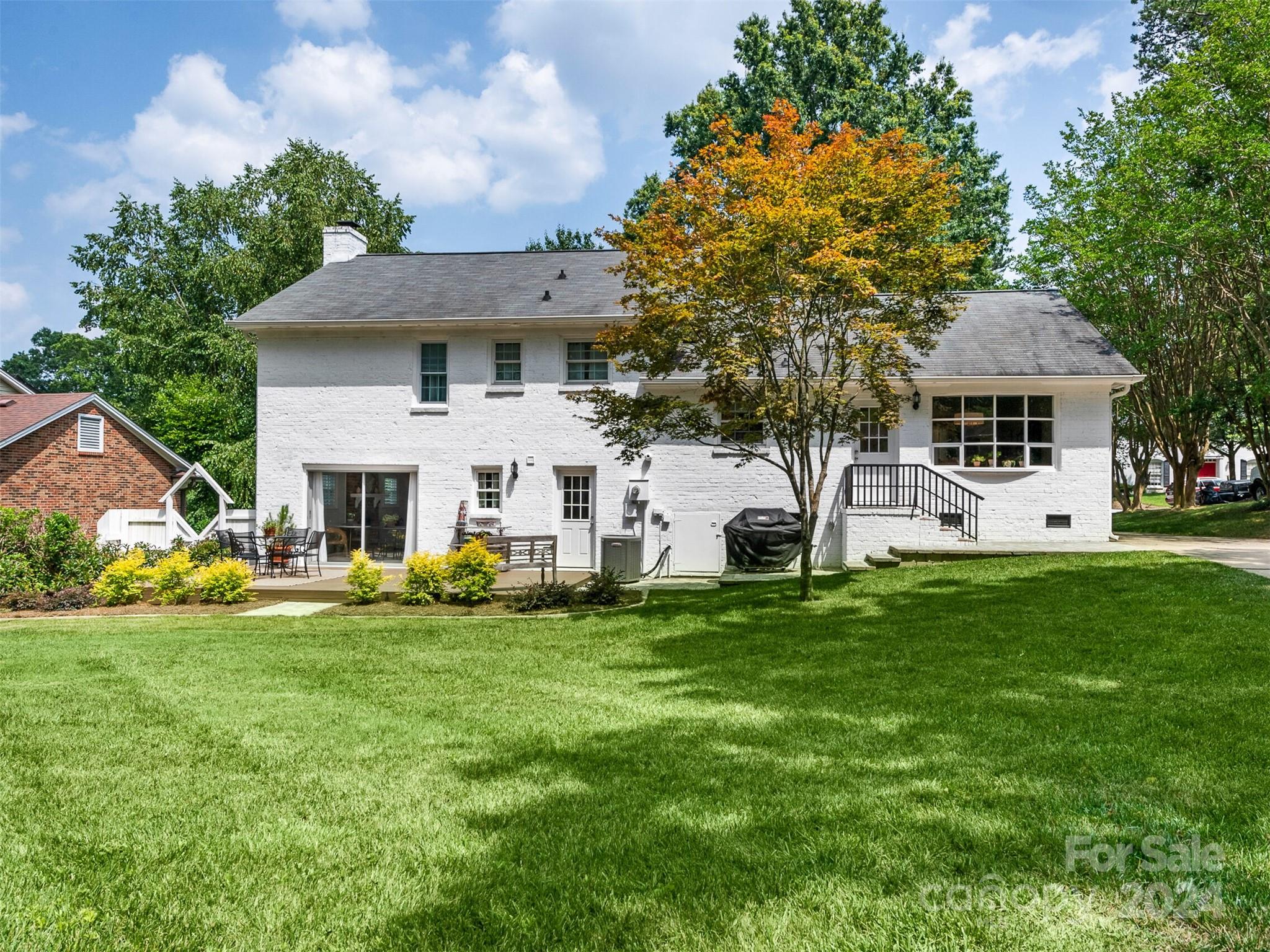 1201 Braeburn Road Charlotte, NC 28211 - Photo 31 of 31 Gallery Image 31