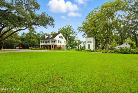 $1,800,000 | 1862 Bushville Highway, Arnaudville, LA 70512