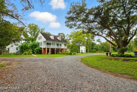 $1,800,000 | 1862 Bushville Highway, Arnaudville, LA 70512