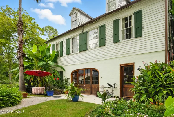 $1,800,000 | 1862 Bushville Highway, Arnaudville, LA 70512