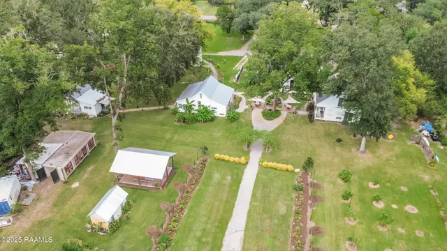 $1,800,000 | 1862 Bushville Highway, Arnaudville, LA 70512