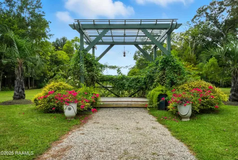 $1,800,000 | 1862 Bushville Highway, Arnaudville, LA 70512