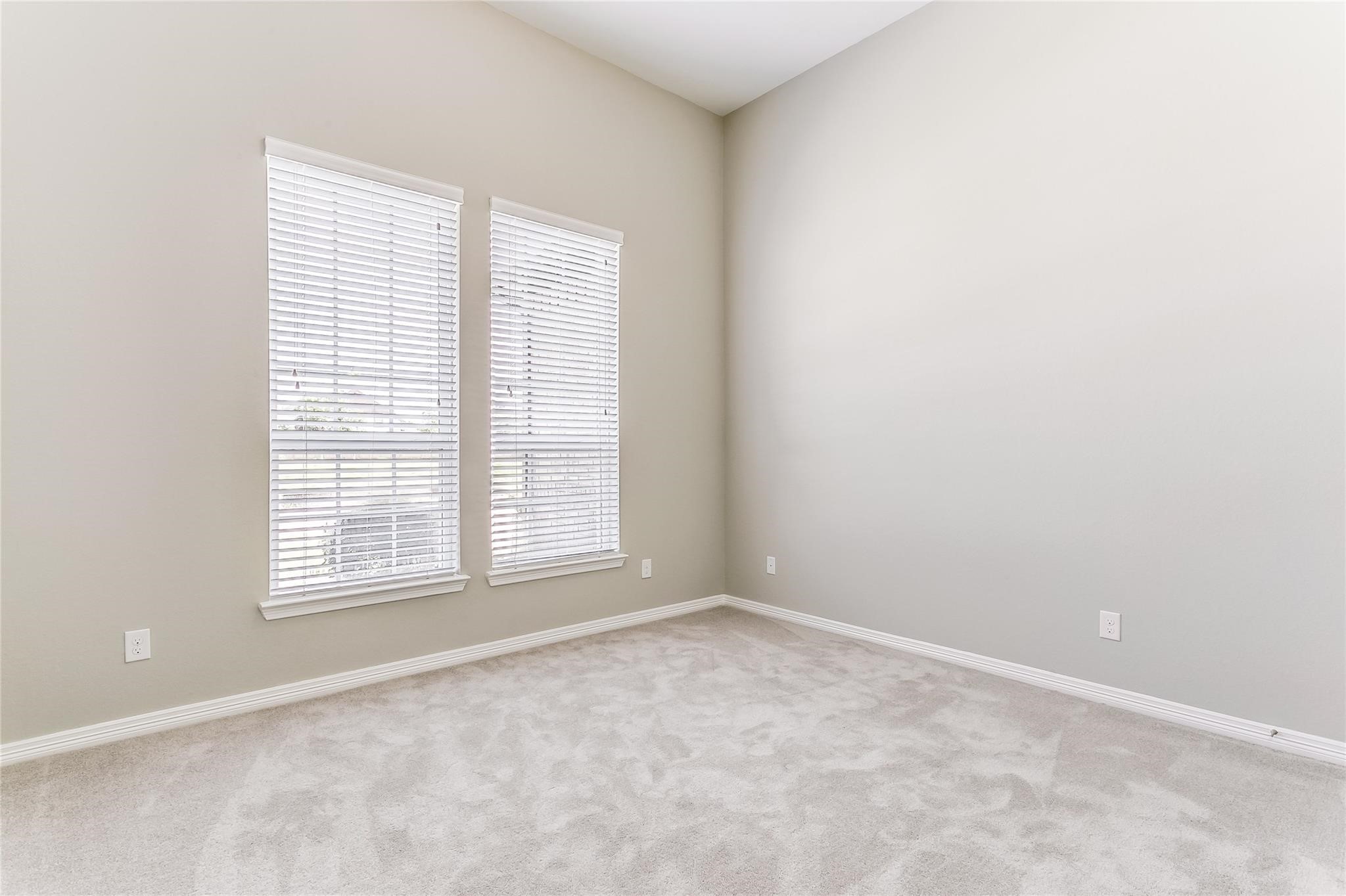 4227 Carol Ridge Drive Sugar Land, TX 77479 - Photo 21 of 35 an empty room with a window