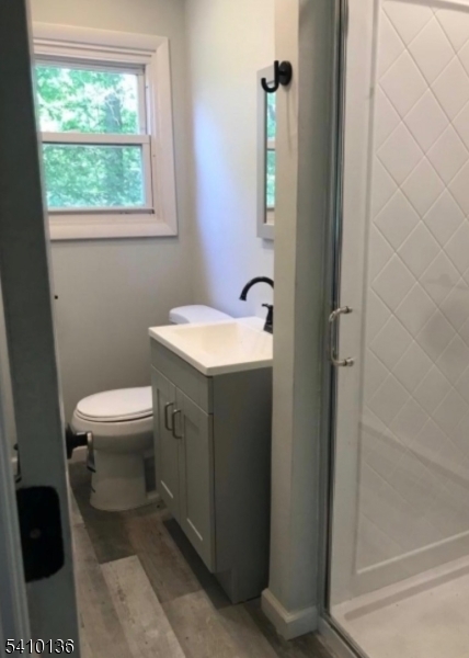 8 Skidmore Trail Hopatcong, NJ 07843 - Photo 4 of 9