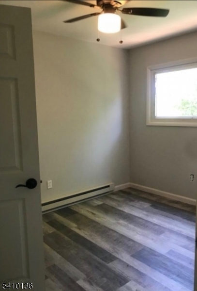 8 Skidmore Trail Hopatcong, NJ 07843 - Photo 8 of 9