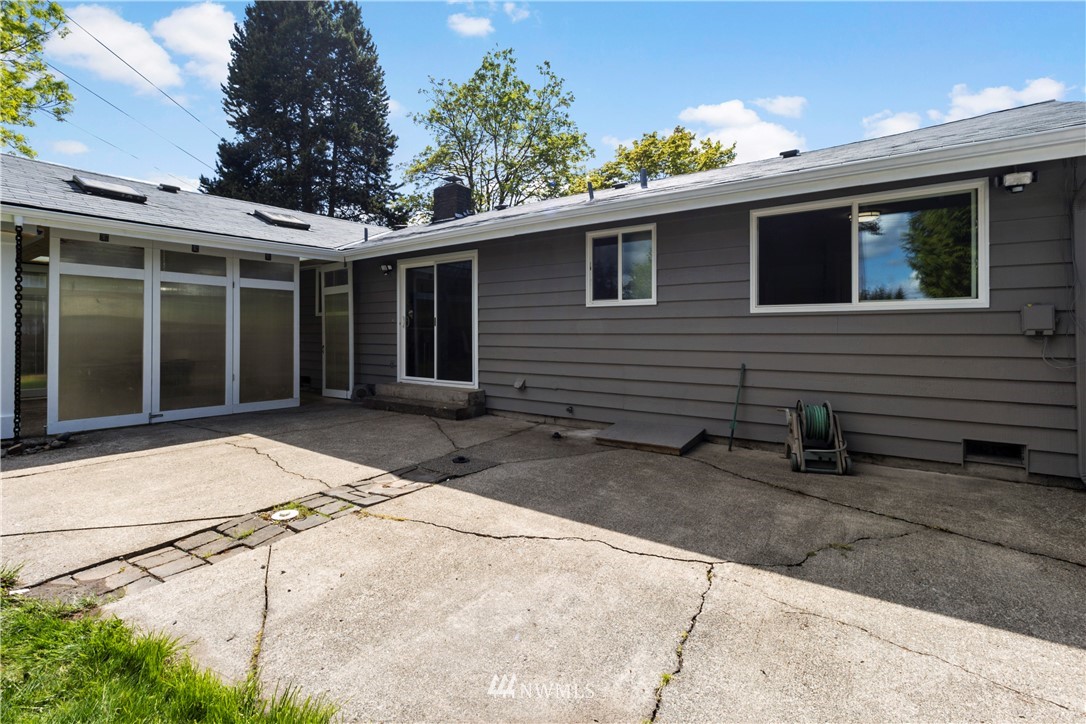 10020 126th Avenue Southeast Renton, WA 98056 - Photo 24 of 30 Gallery Image 24