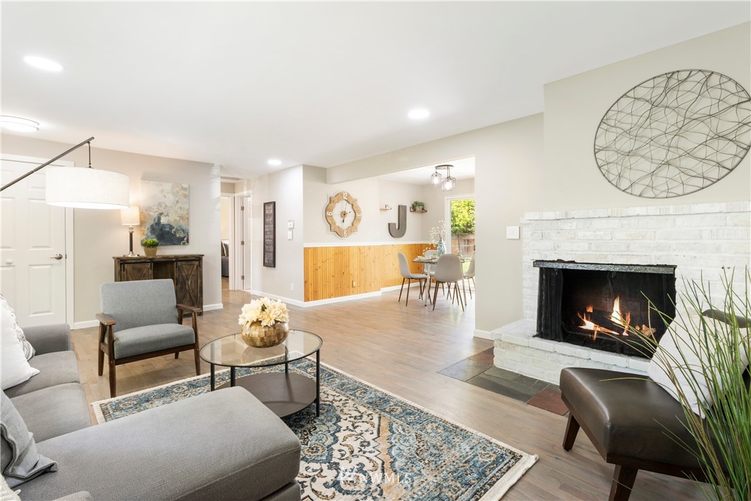 10020 126th Avenue Southeast Renton, WA 98056 - Photo 7 of 30 Gallery Image 7