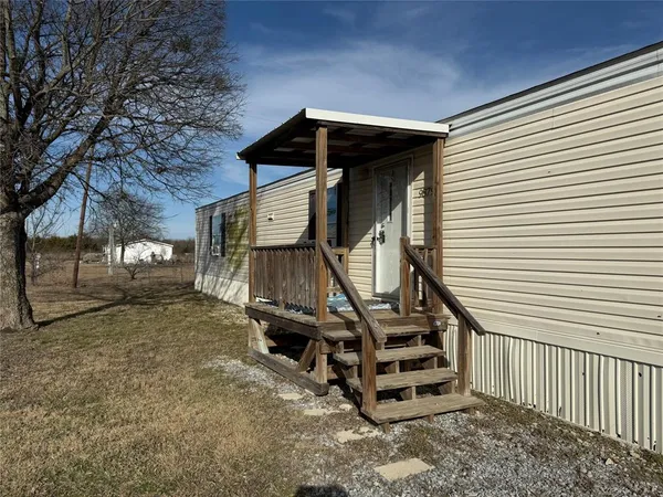 $1,800 | 9879 Private Road 5377, Nevada, TX 75173