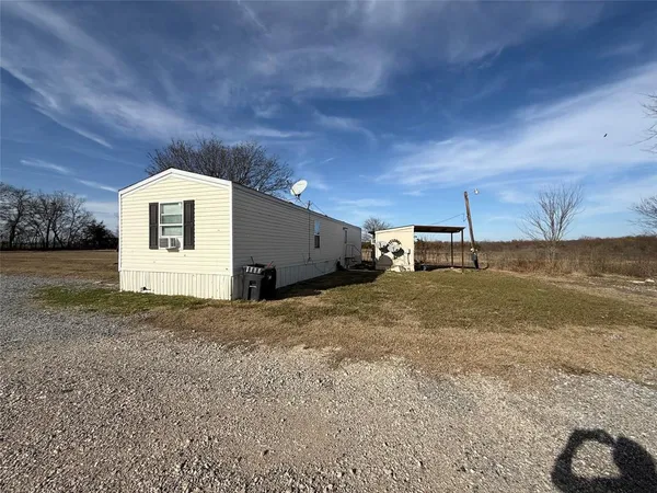 $1,800 | 9879 Private Road 5377, Nevada, TX 75173